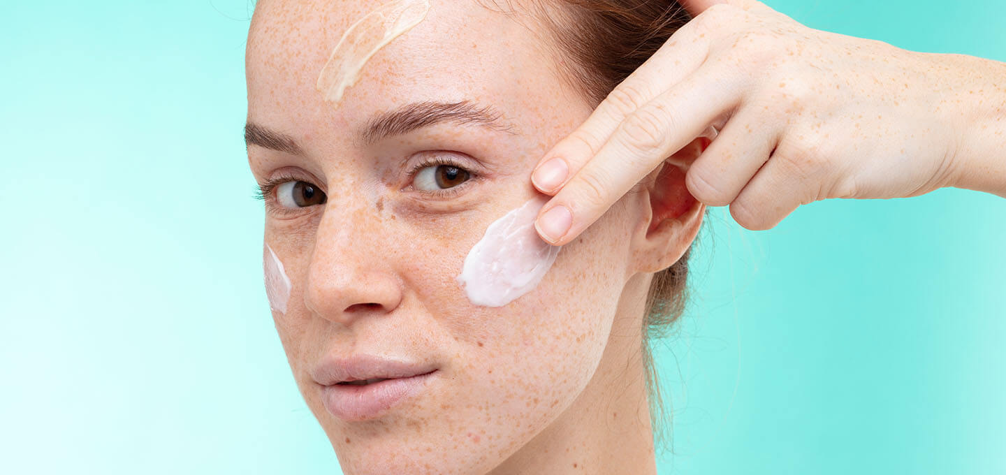 How To Apply The Primer On The Face