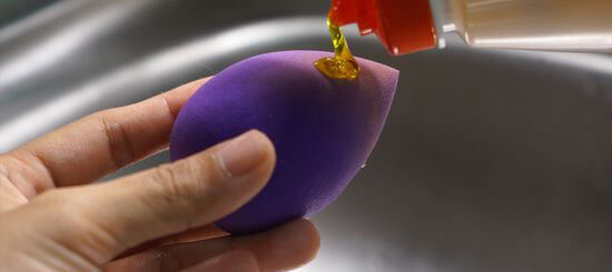 How to Clean Make Up Sponges