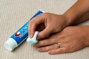 The toothpaste remedy to remove enamel