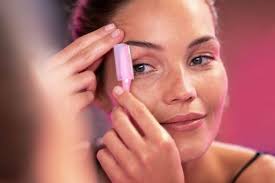 Eyebrow Trimming
